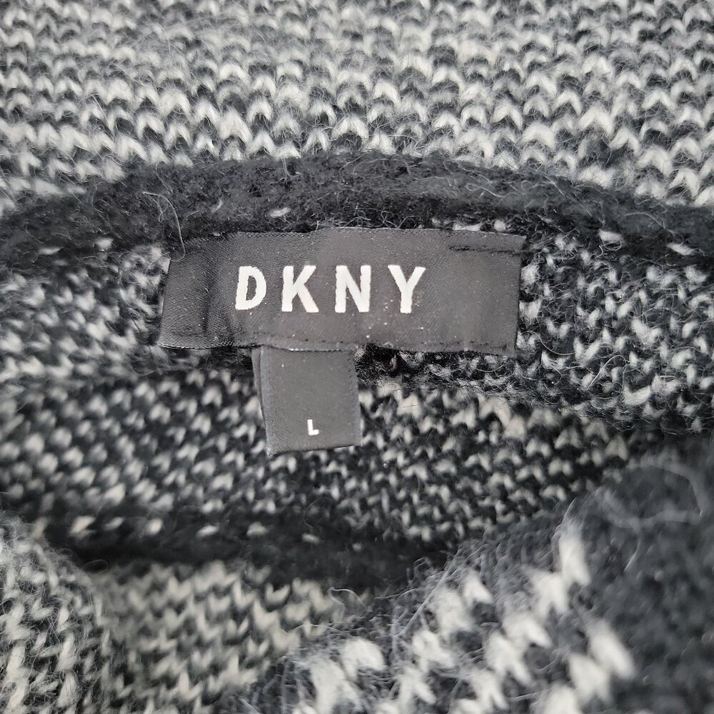DKNY Black & Ivory Buffalo Check Knit Sweater | Cozy Statement Pullover | Size L - Picture 3 of 8